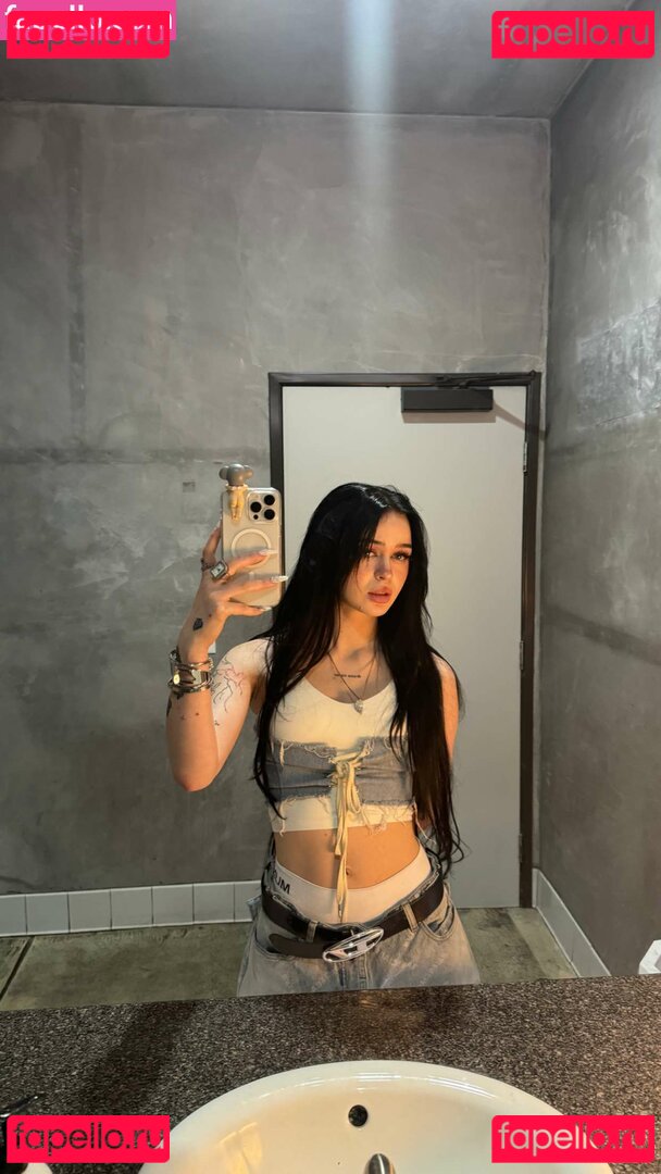 Nevaaadaa / nevaaadaaa Onlyfans Photo Gallery 