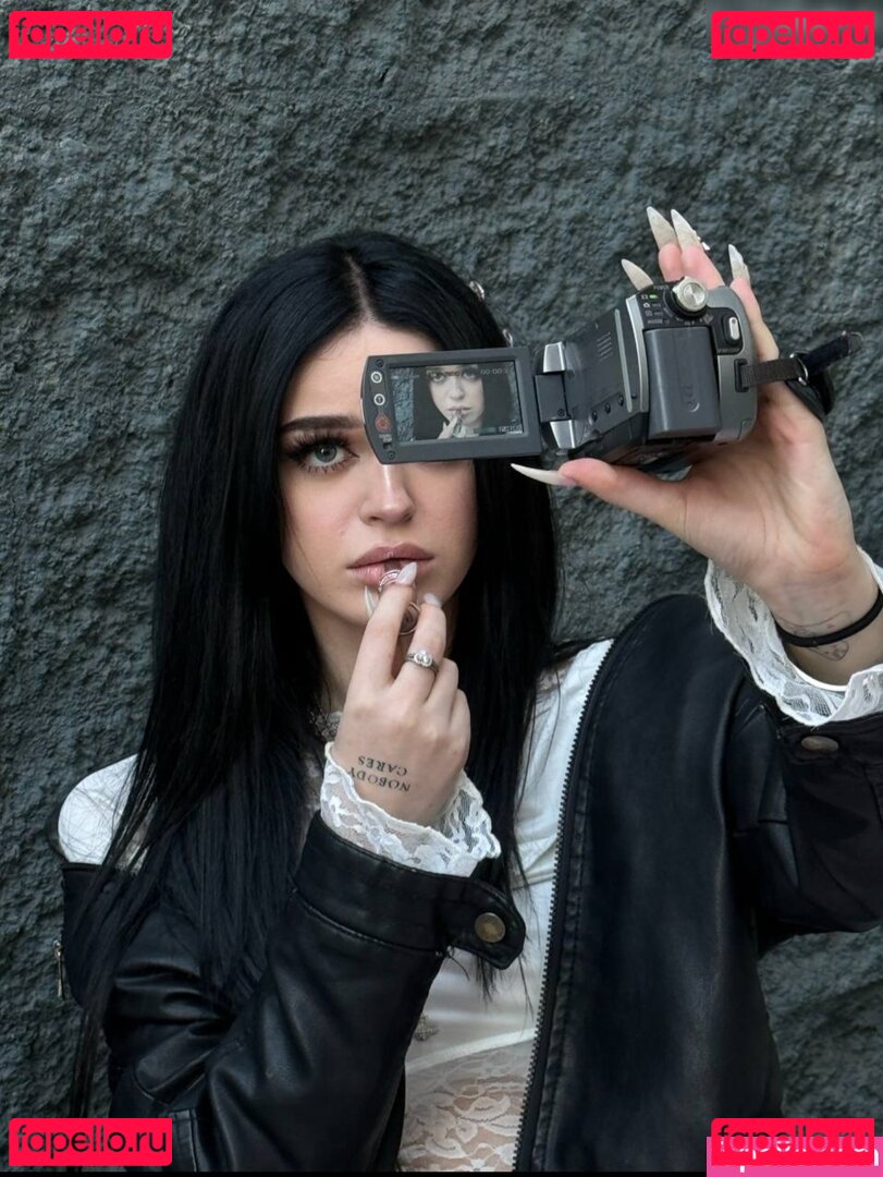 Nevaaadaa / nevaaadaaa Onlyfans Photo Gallery 