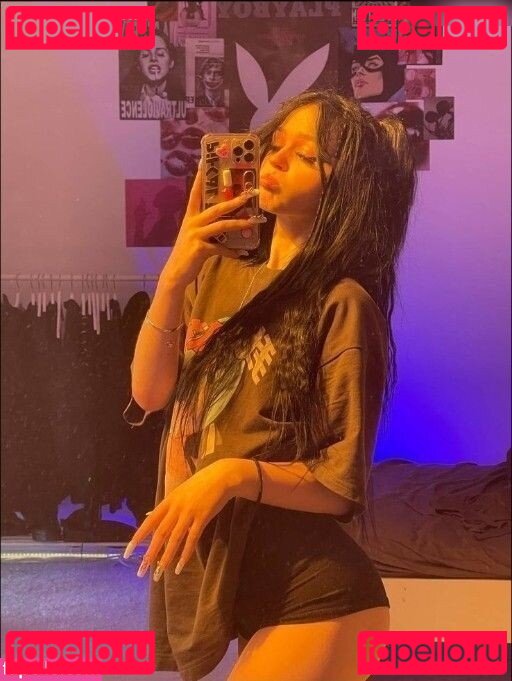 Nevaaadaa / nevaaadaaa Onlyfans Photo Gallery 