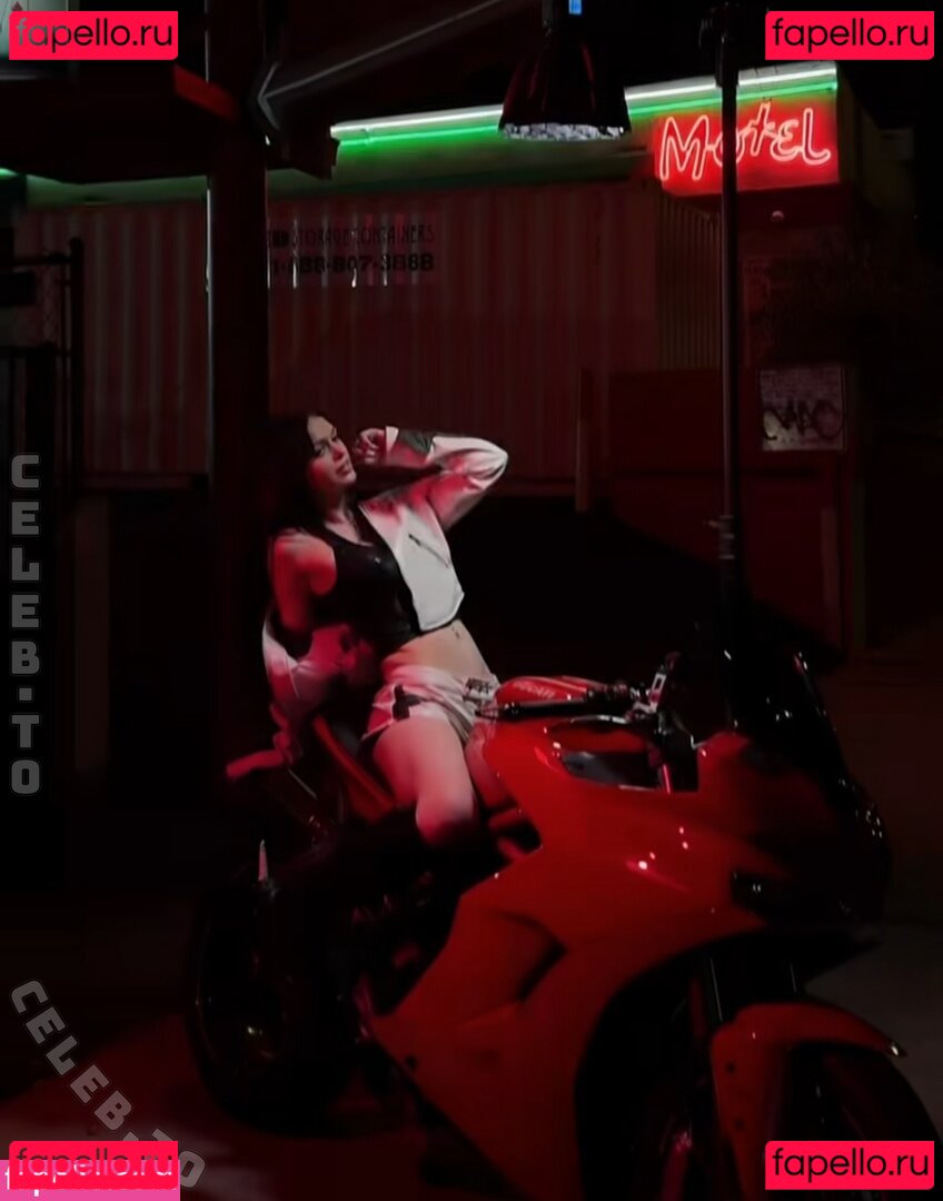 Nevaaadaa / nevaaadaaa Onlyfans Photo Gallery 