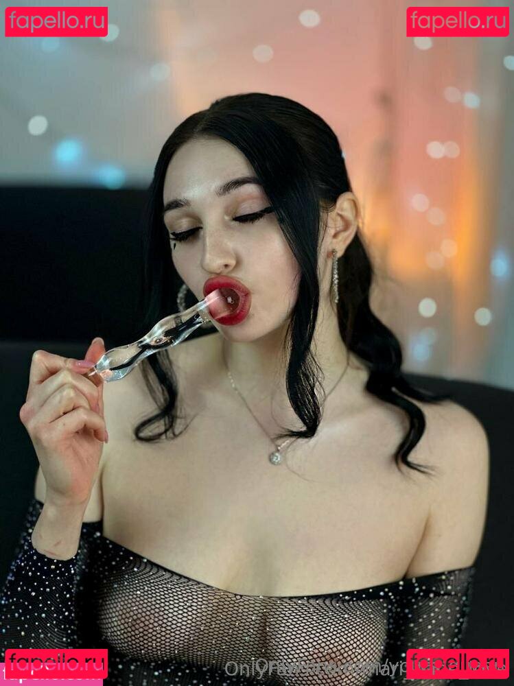 yours_queen Onlyfans Photo Gallery 