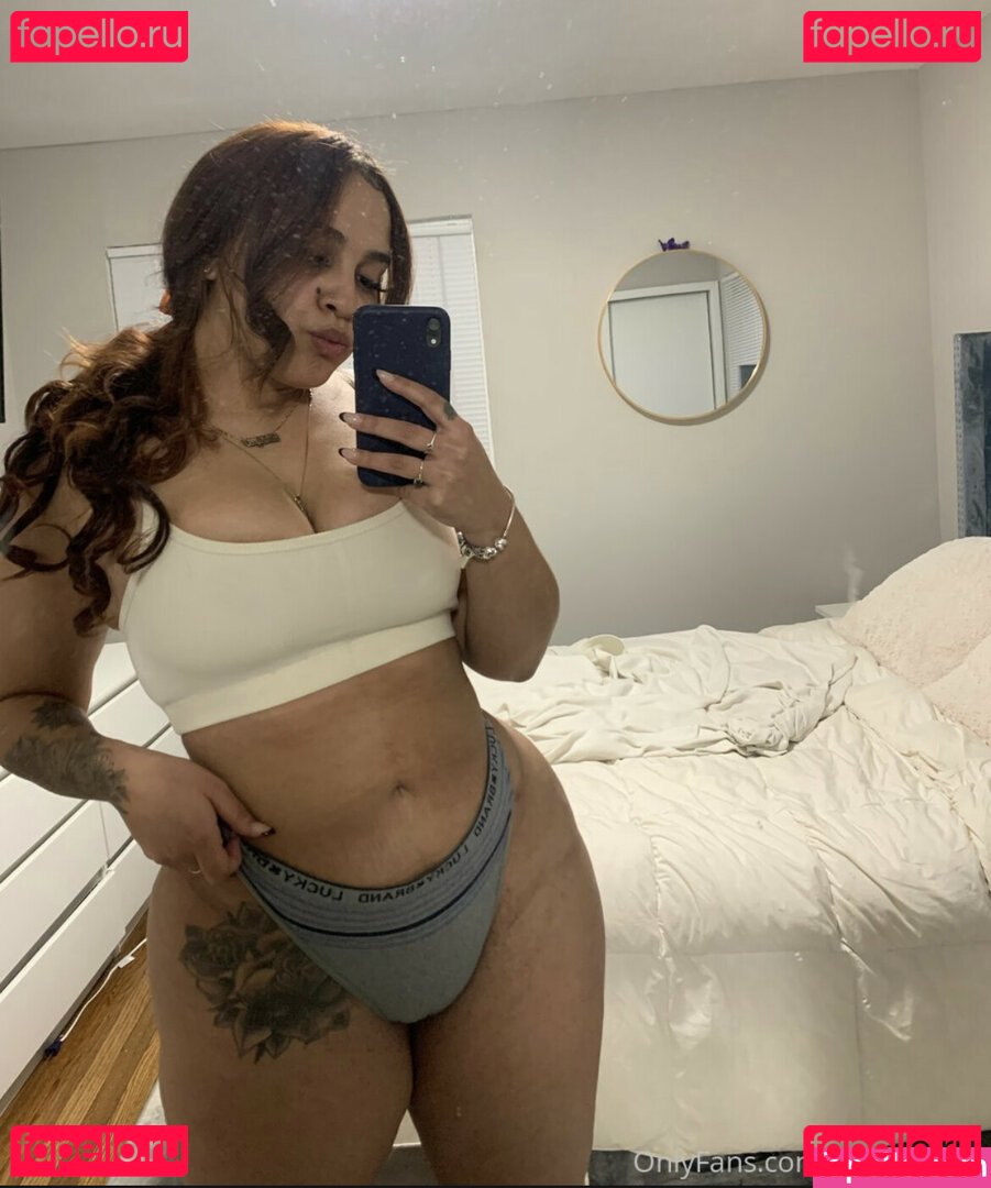 Kosmababy / Kosmamiaa / alejulla Onlyfans Photo Gallery 