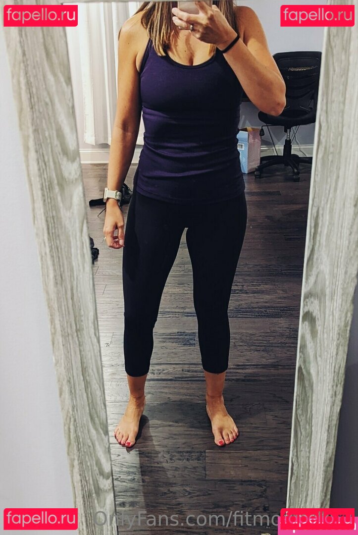 fitmomwith3 / momfitwith3 Onlyfans Photo Gallery 