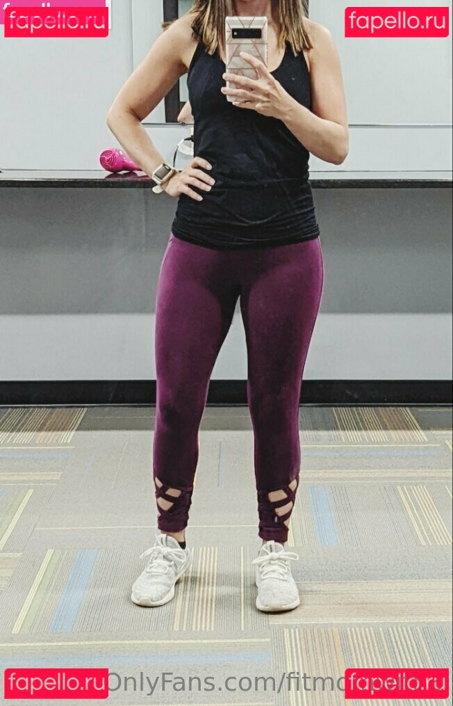 fitmomwith3 / momfitwith3 Onlyfans Photo Gallery 