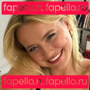 blondielsa / deineelsa Onlyfans Photo Gallery 