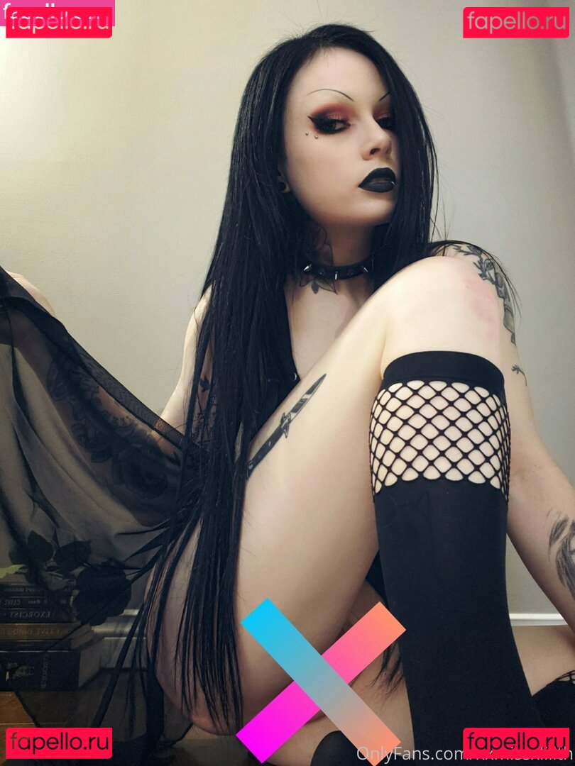 ariaa_asylum / ppteamaria Onlyfans Photo Gallery 