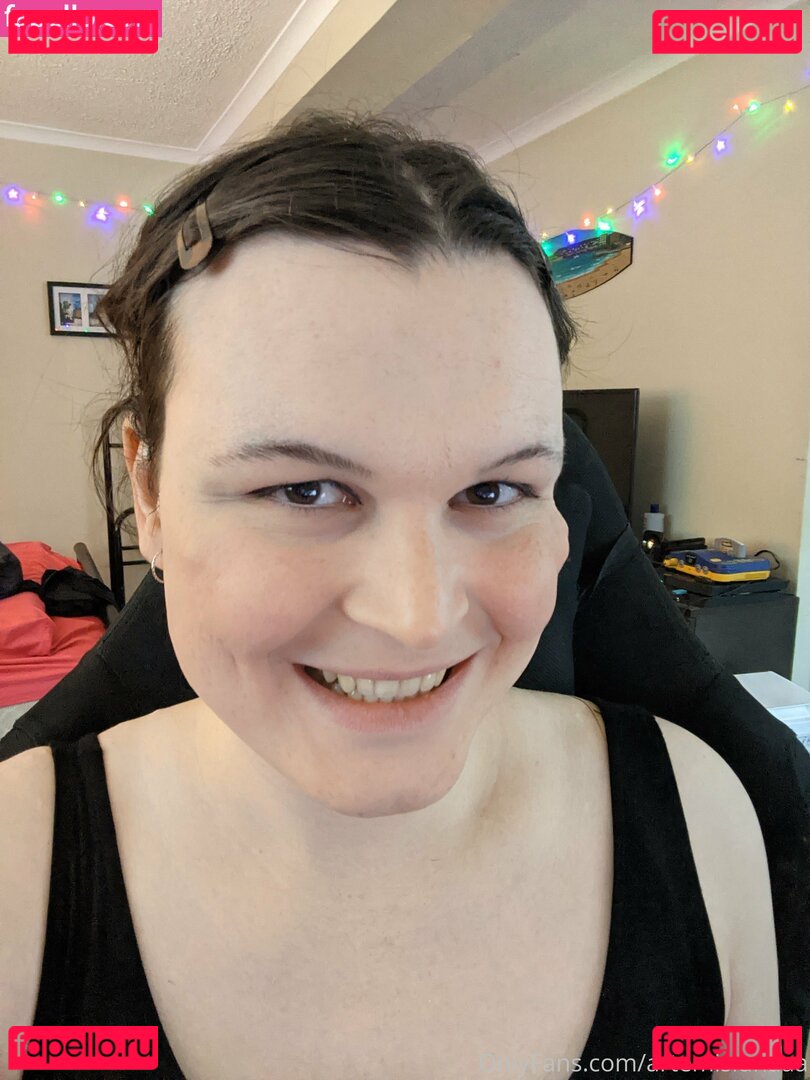 artemis_lun / artemislunaaa Onlyfans Photo Gallery 