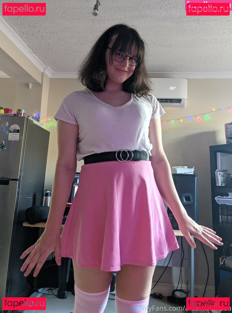 artemis_lun / artemislunaaa Onlyfans Photo Gallery 