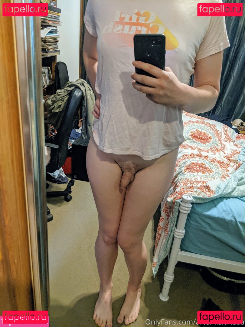 artemis_lun / artemislunaaa Onlyfans Photo Gallery 