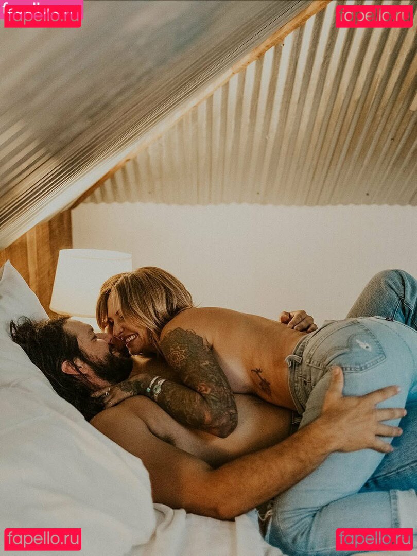 Risa Marie / reesuhh Onlyfans Photo Gallery 