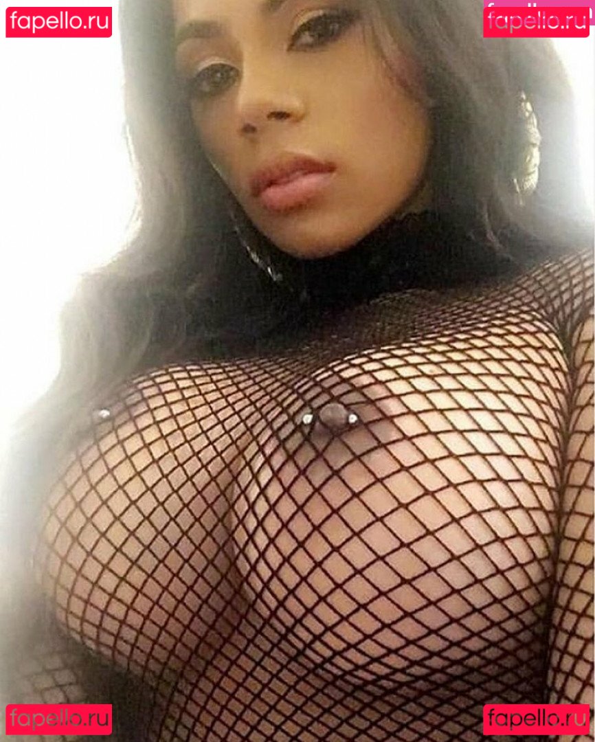 Strella Katt / Strellakat / strellakatuncut Onlyfans Photo Gallery 