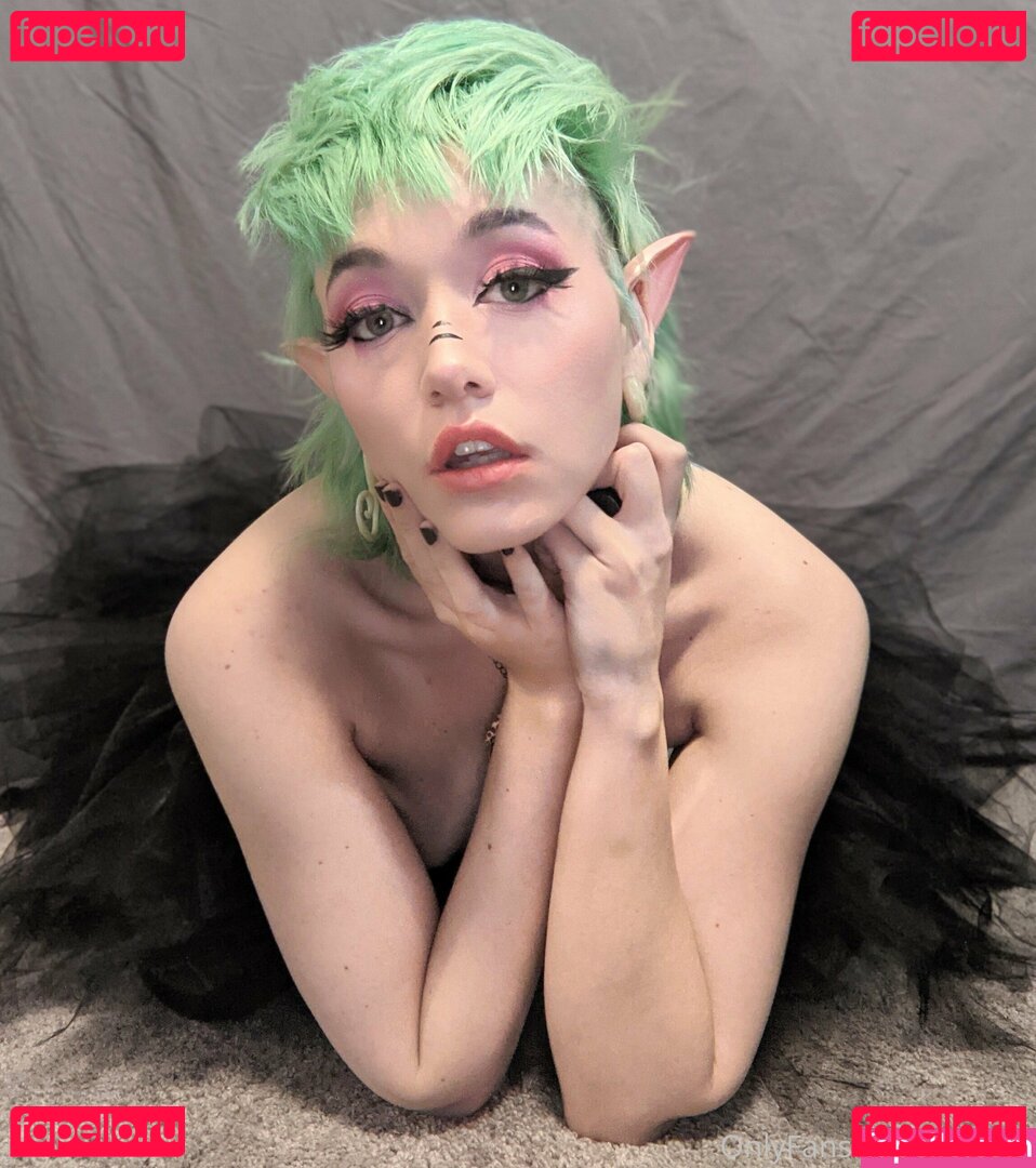 the_land_of_odd / thebooksofodd Onlyfans Photo Gallery 