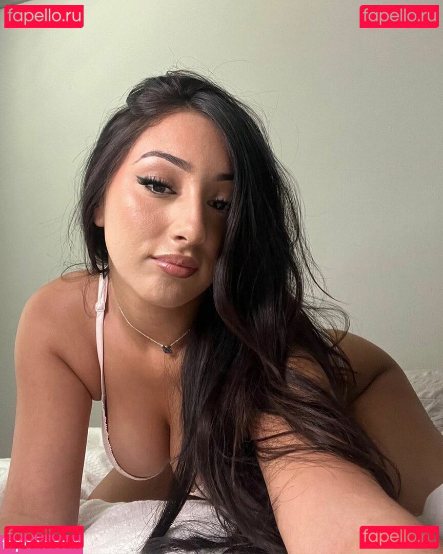 Champagne.a.j / abutterflies Onlyfans Photo Gallery 