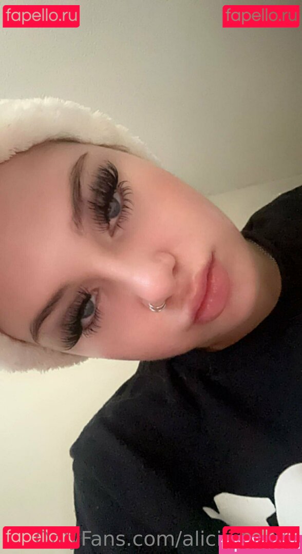 aliciamayer Onlyfans Photo Gallery 