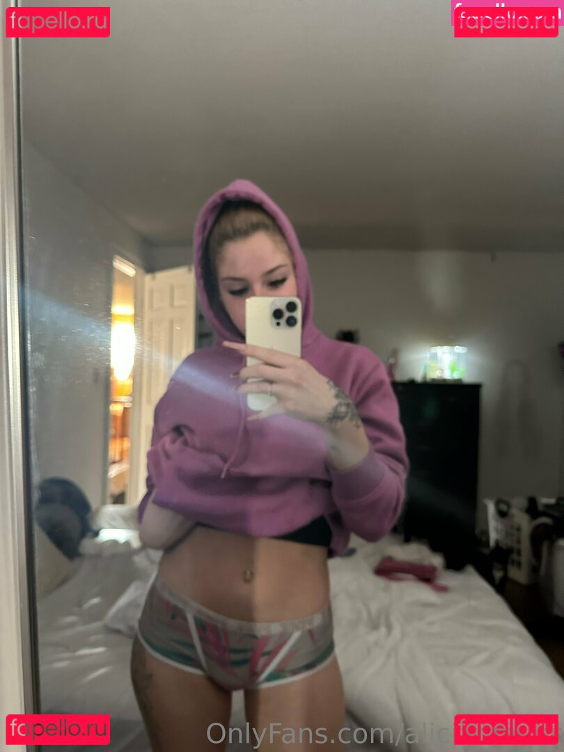 aliciamayer Onlyfans Photo Gallery 