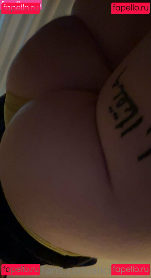 aliciamayer Onlyfans Photo Gallery 