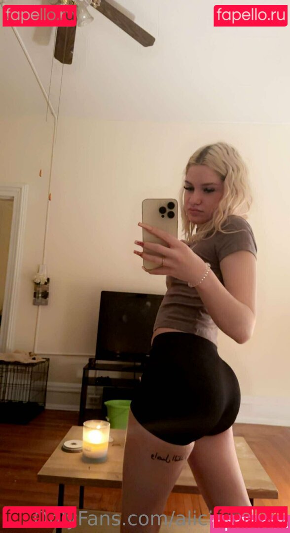 aliciamayer Onlyfans Photo Gallery 