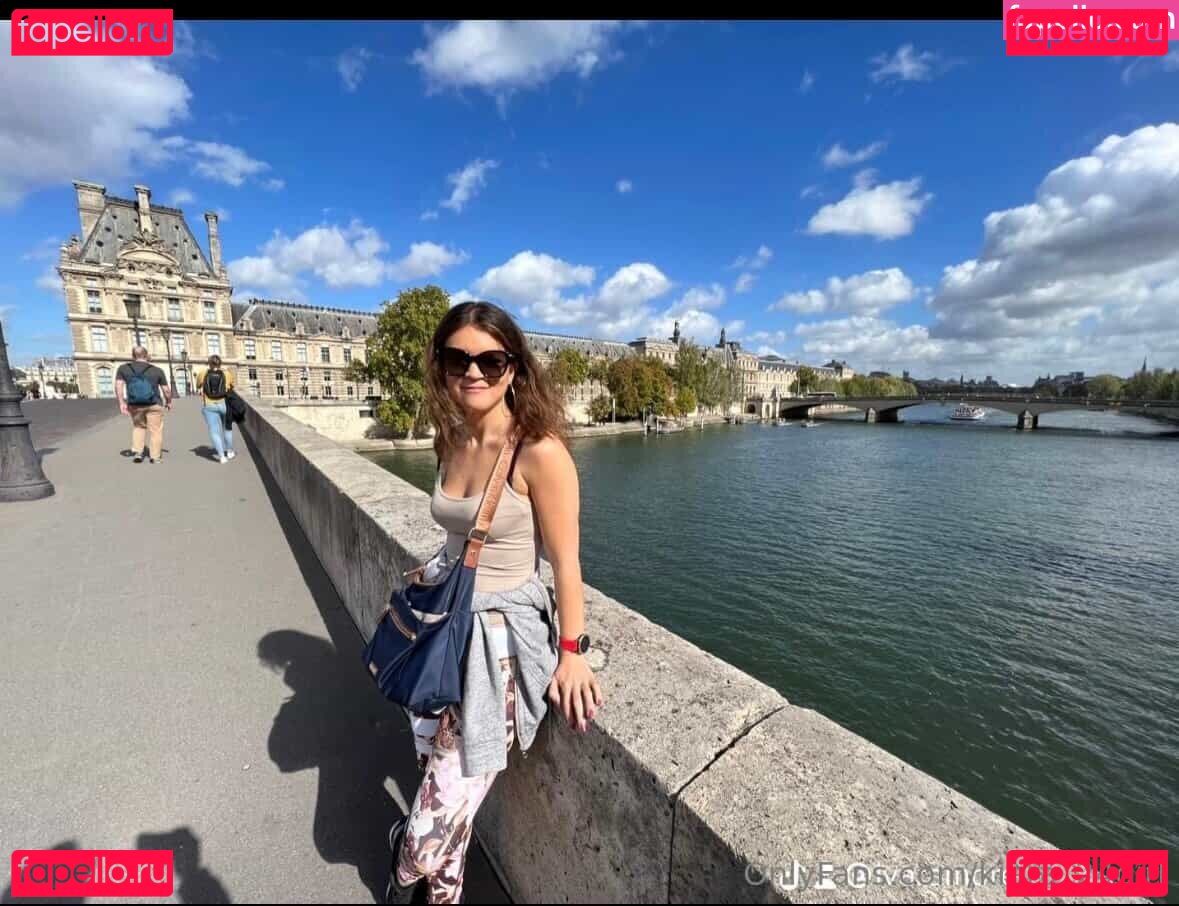 brownhair_girl24 / kiara_24girl