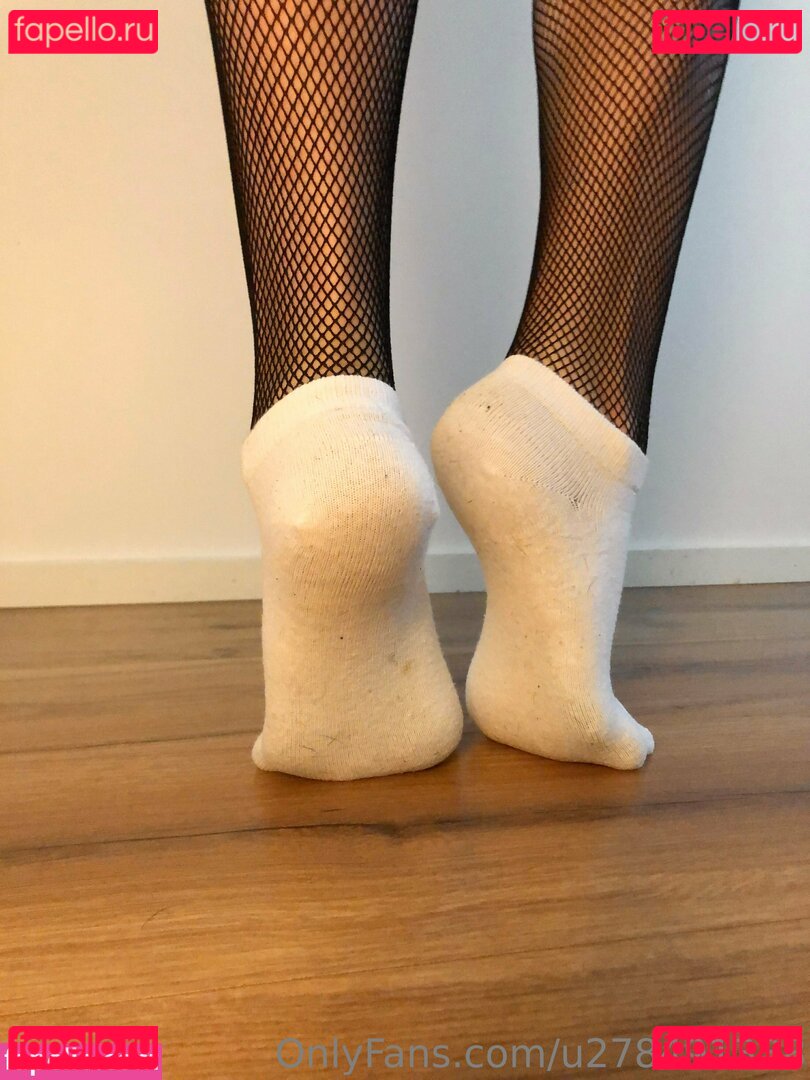 officialeman__ / officialfeetforfun Onlyfans Photo Gallery 