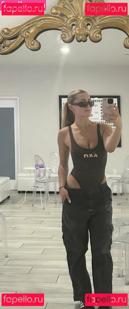 Charlotte Jane / charlotte19y / charmcgrath17 Onlyfans Photo Gallery 