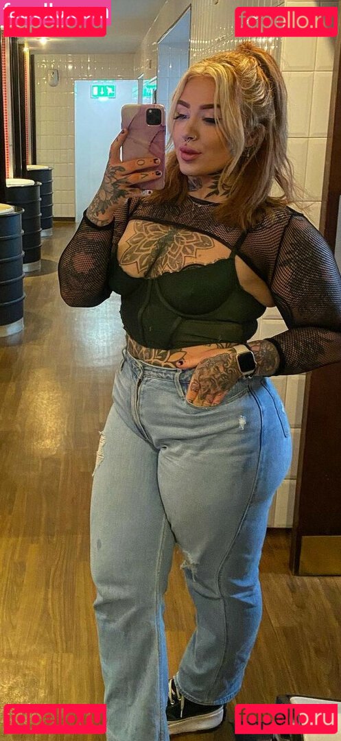 dickgrabberstwt / metalbubsxo Onlyfans Photo Gallery 