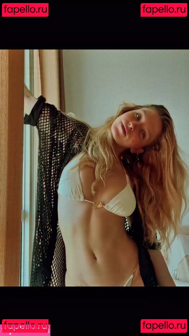 iamcarlavoicu / Onlyfans Photo Gallery 