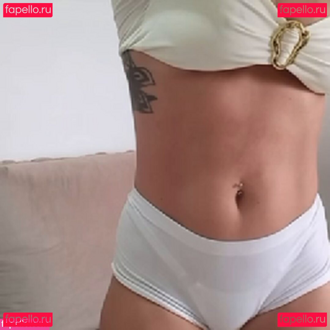 valmineirinha / valmineirinha__ Onlyfans Photo Gallery 