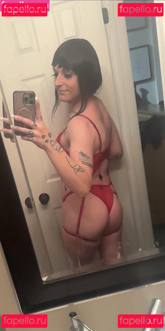 Kristi Kewt / kristikewt / kristiscage / kristiscaged / kristiscageleaks