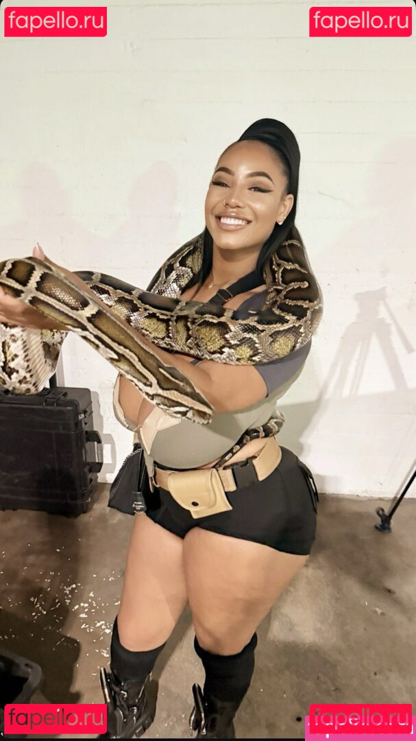 Persephanii / persephaniii Onlyfans Photo Gallery 