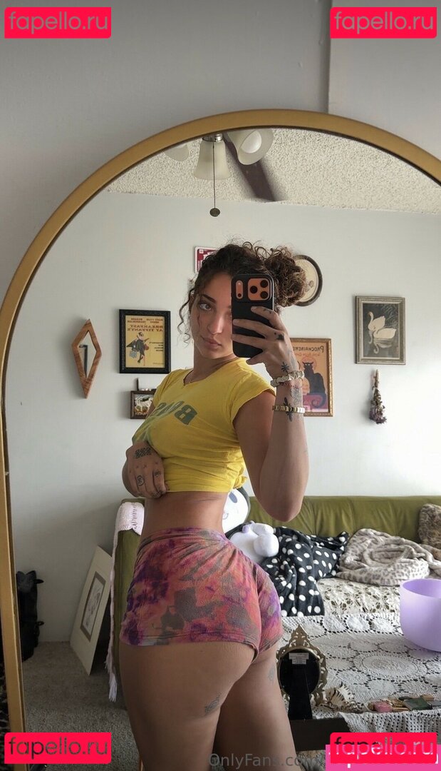 beachyizzy / princessbj777 Onlyfans Photo Gallery 