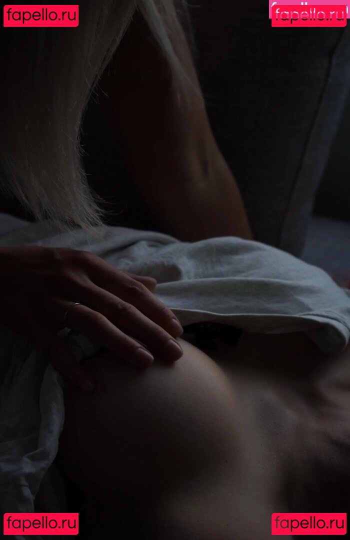 Kivasti / Krista Eriksson Onlyfans Photo Gallery 