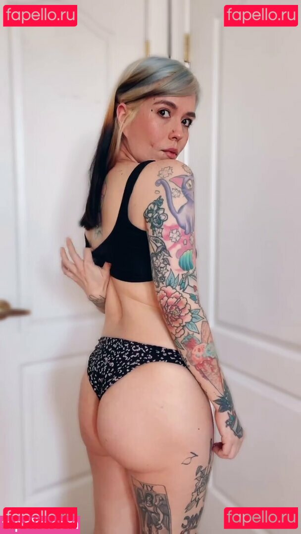 caromontoya / eirpa23 / saintkitten Onlyfans Photo Gallery 