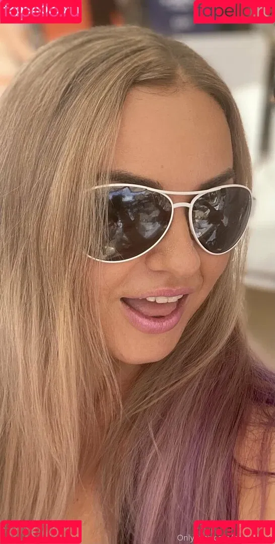 badbellaxo Onlyfans Photo Gallery 