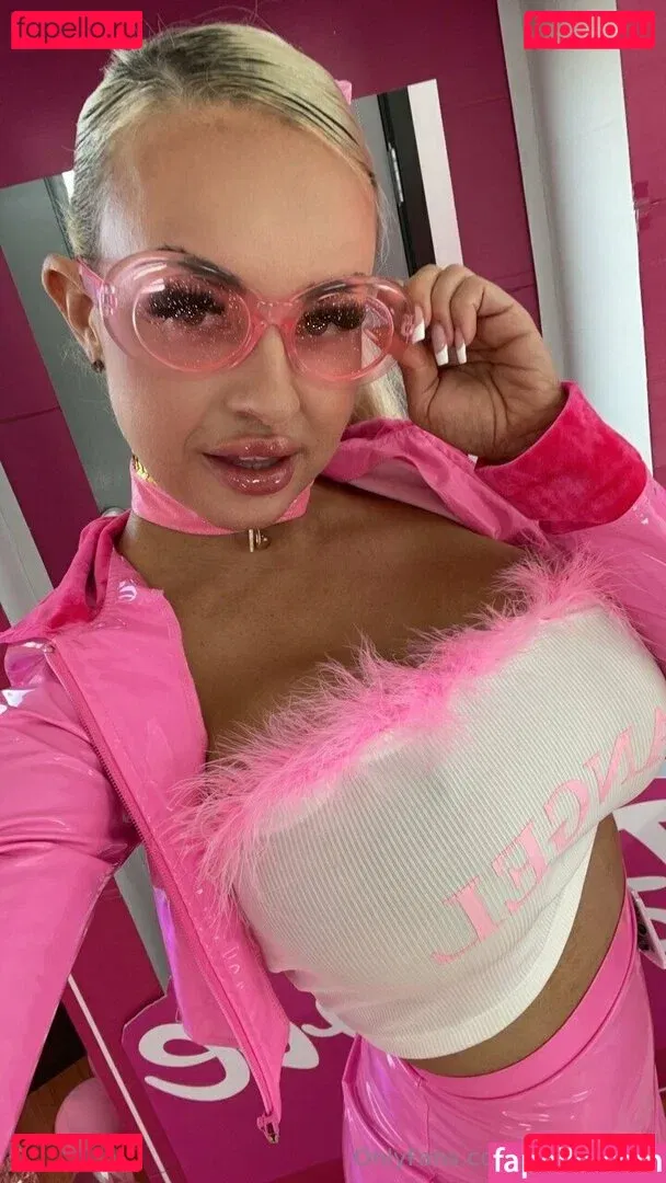 badbellaxo Onlyfans Photo Gallery 