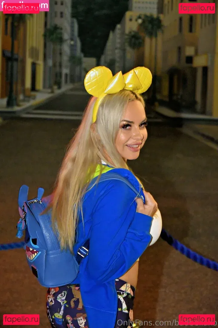 badbellaxo Onlyfans Photo Gallery 