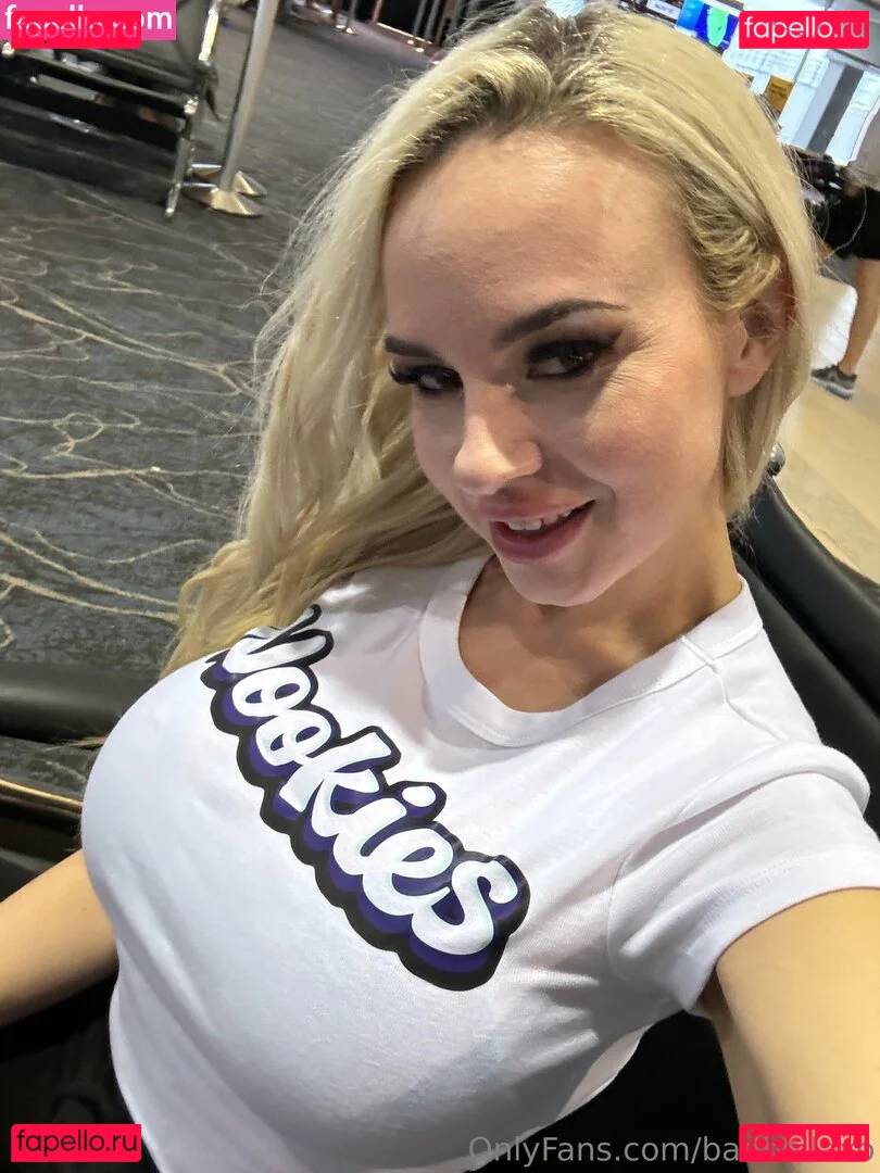 badbellaxo Onlyfans Photo Gallery 