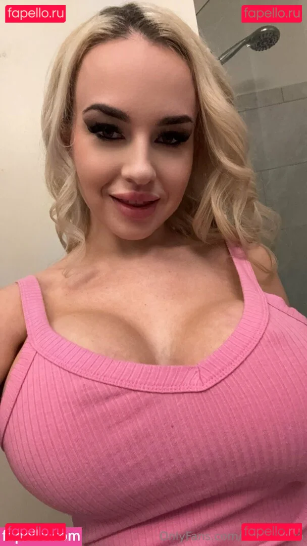 badbellaxo Onlyfans Photo Gallery 