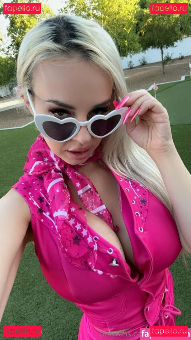 badbellaxo Onlyfans Photo Gallery 