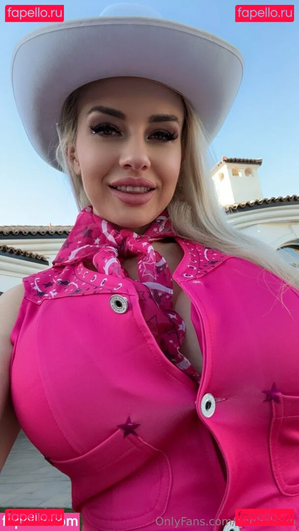 badbellaxo Onlyfans Photo Gallery 