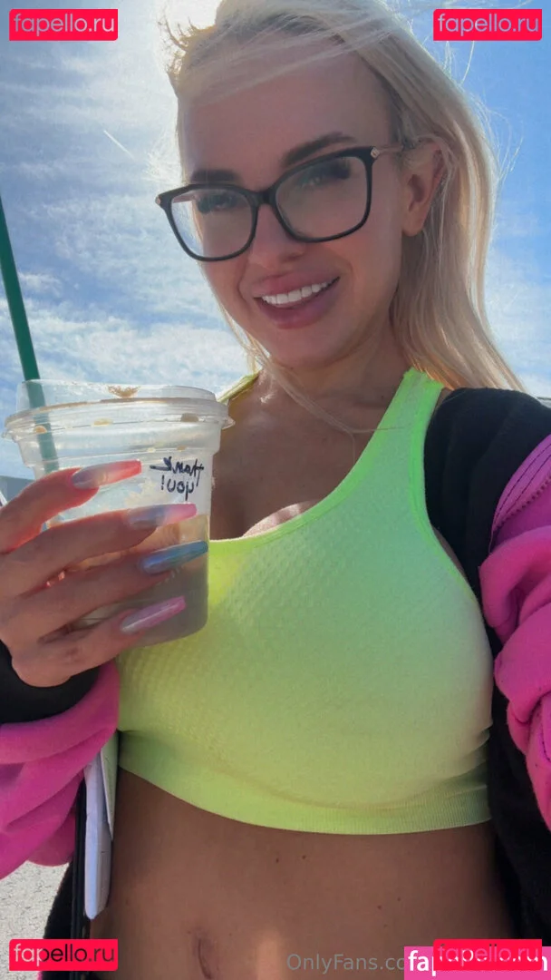 badbellaxo Onlyfans Photo Gallery 