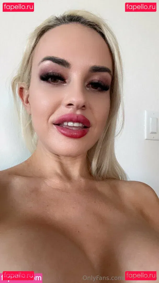badbellaxo Onlyfans Photo Gallery 