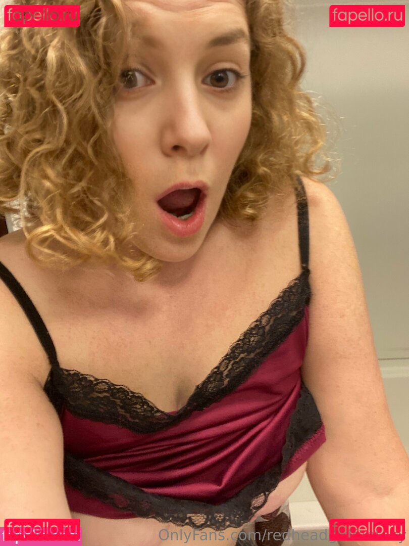 redheadgirlfantasy / thedarkpeer Onlyfans Photo Gallery 