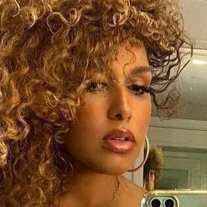 Aisha Thalia Onlyfans Photo Gallery 