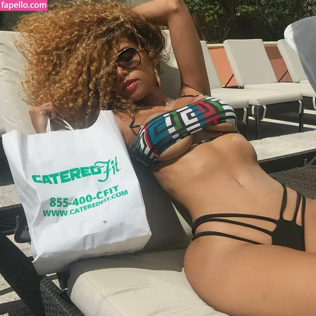 Aisha Thalia Onlyfans Photo Gallery 