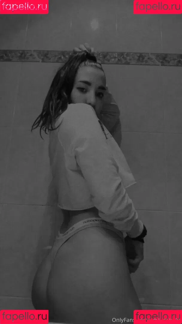 umi_isabella Onlyfans Photo Gallery 