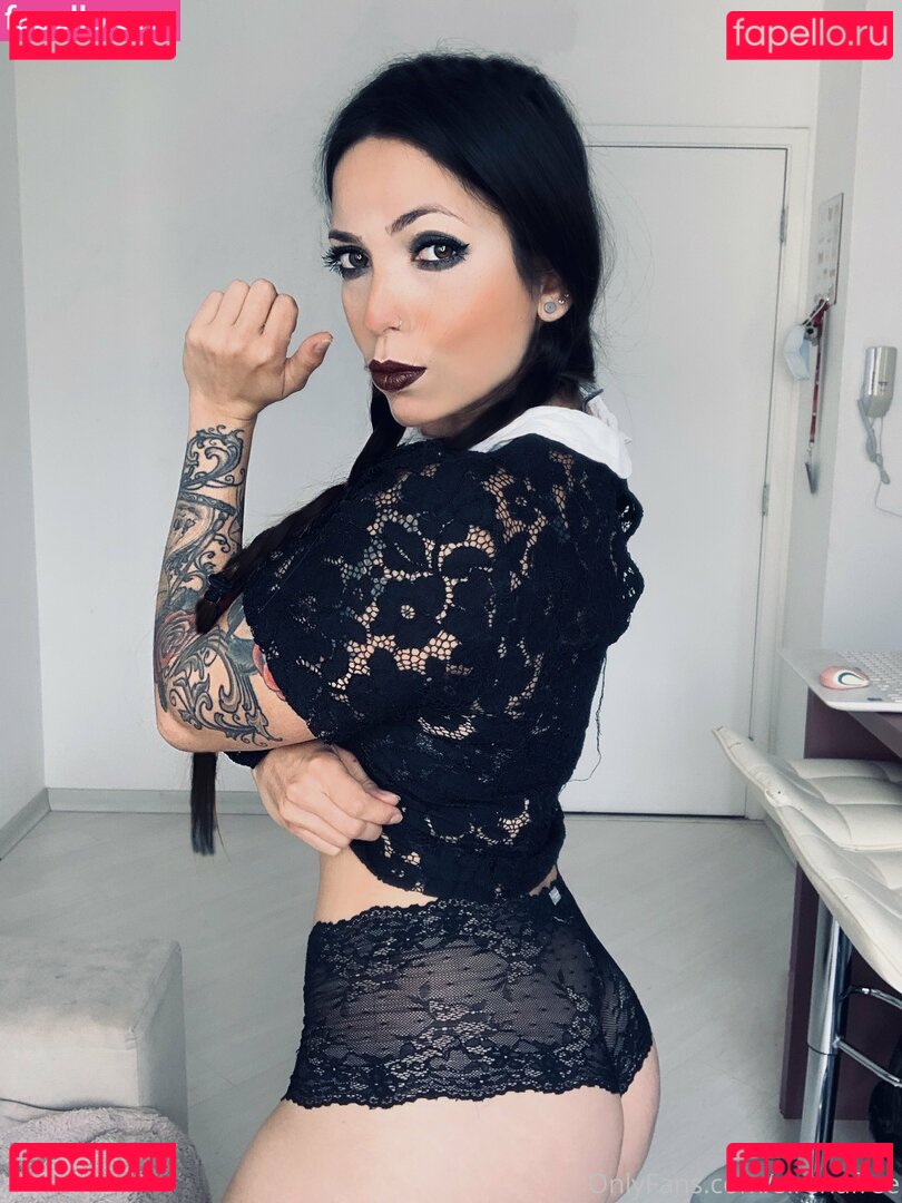 sireenter / sirenafree Onlyfans Photo Gallery 