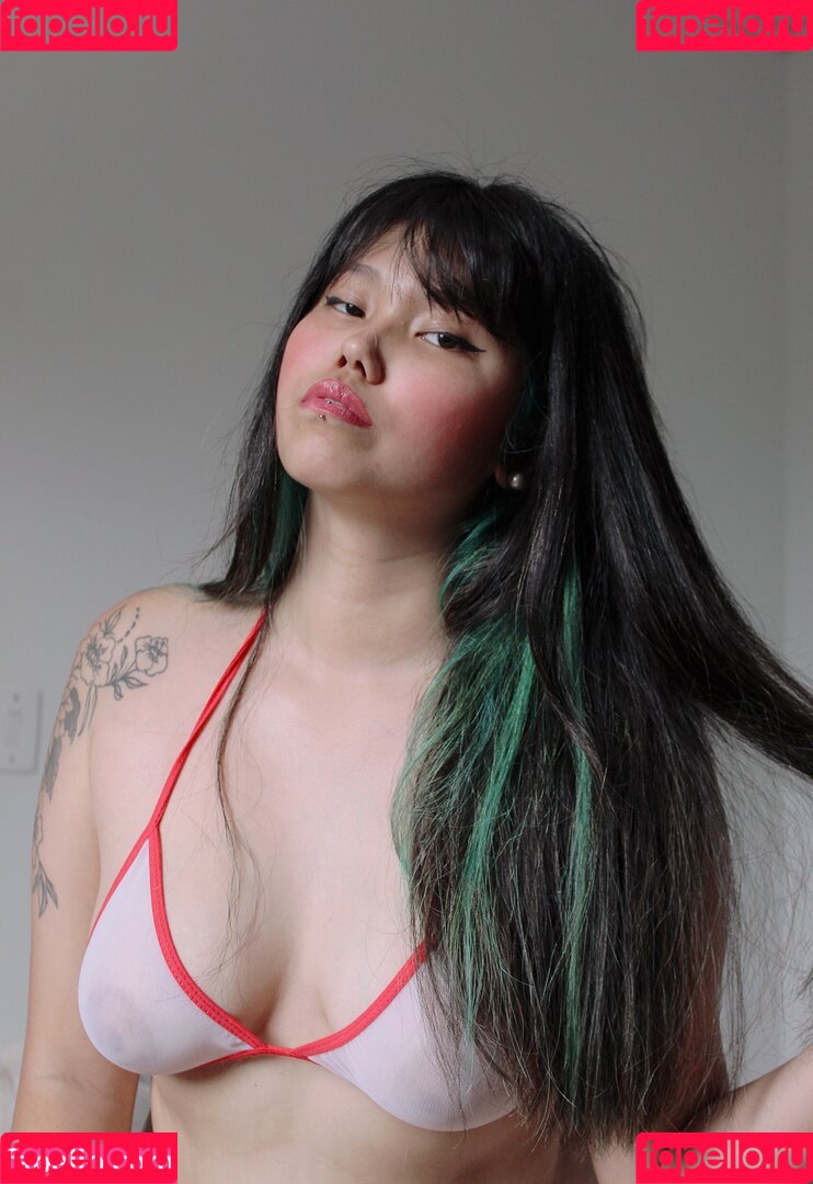 Izumi Onlyfans Photo Gallery 