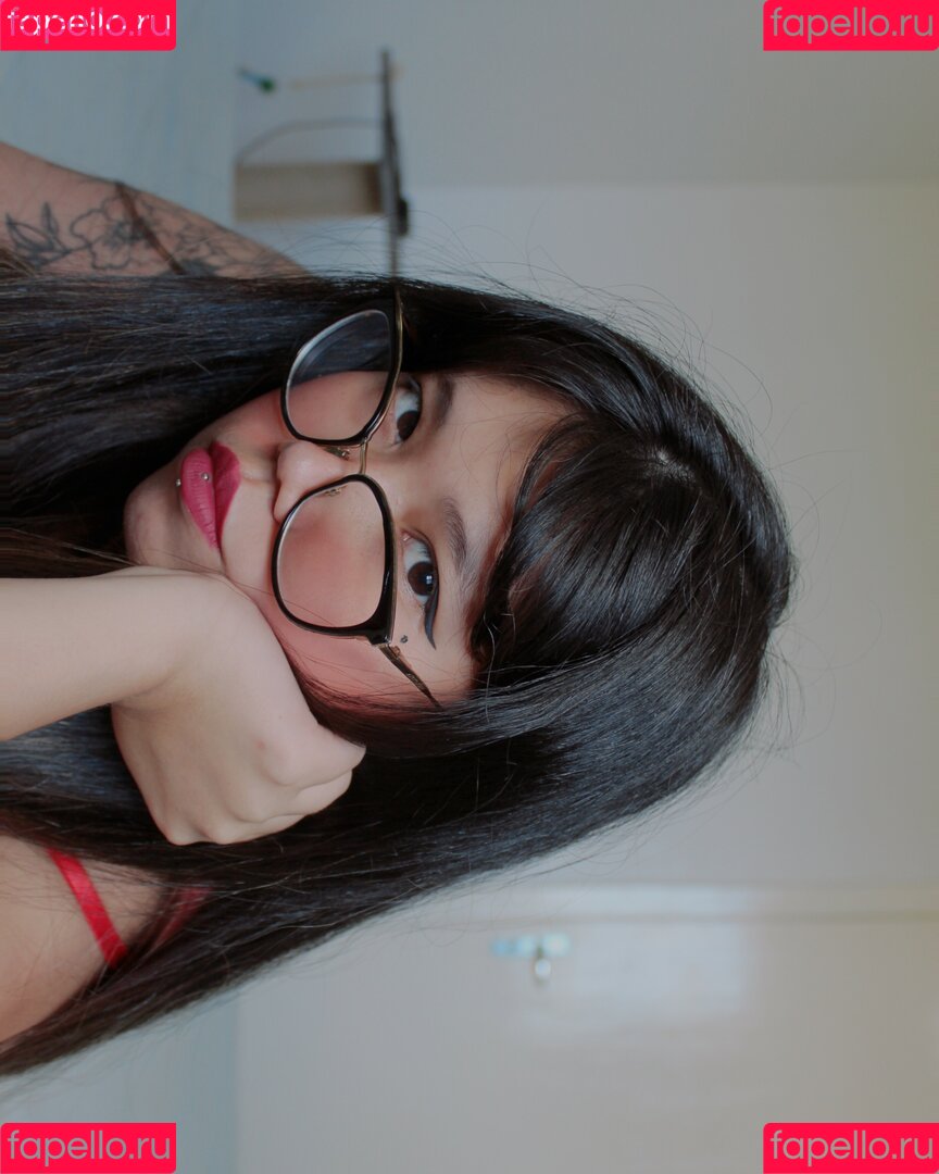 Izumi Onlyfans Photo Gallery 