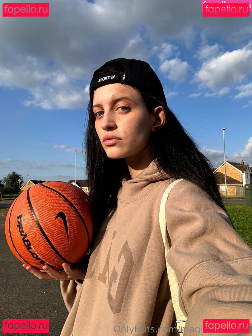 magic_luna_vip / magic_lunalu Onlyfans Photo Gallery 