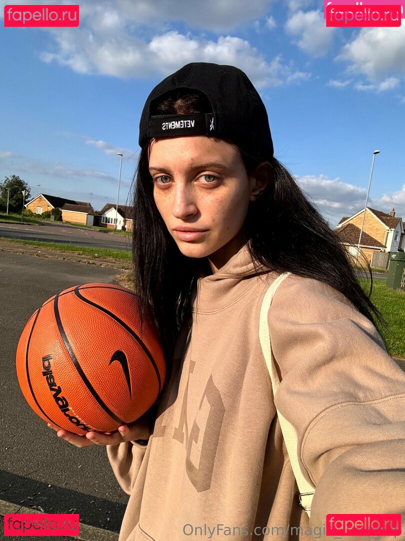 magic_luna_vip / magic_lunalu Onlyfans Photo Gallery 